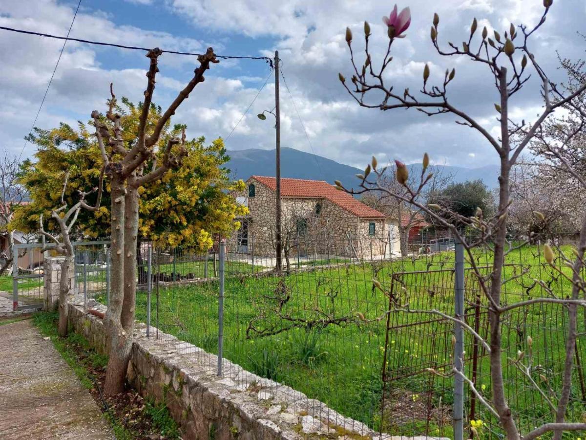 Villa The Stone House-Zacharatos Nikolaos Pouláta Esterno foto