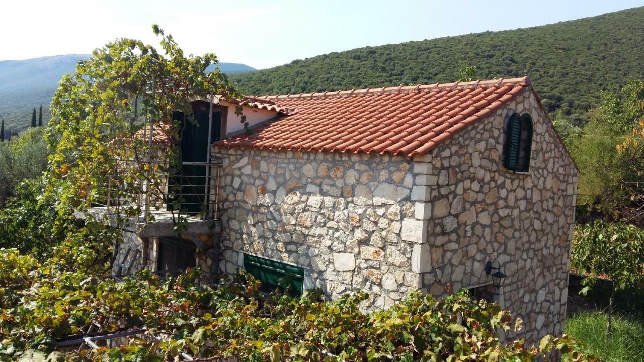 Villa The Stone House-Zacharatos Nikolaos Pouláta Esterno foto