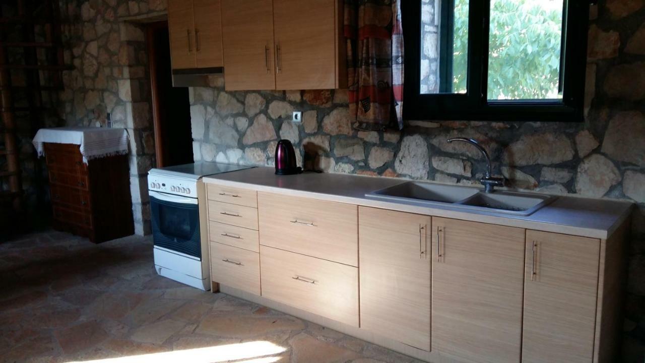 Villa The Stone House-Zacharatos Nikolaos Pouláta Esterno foto