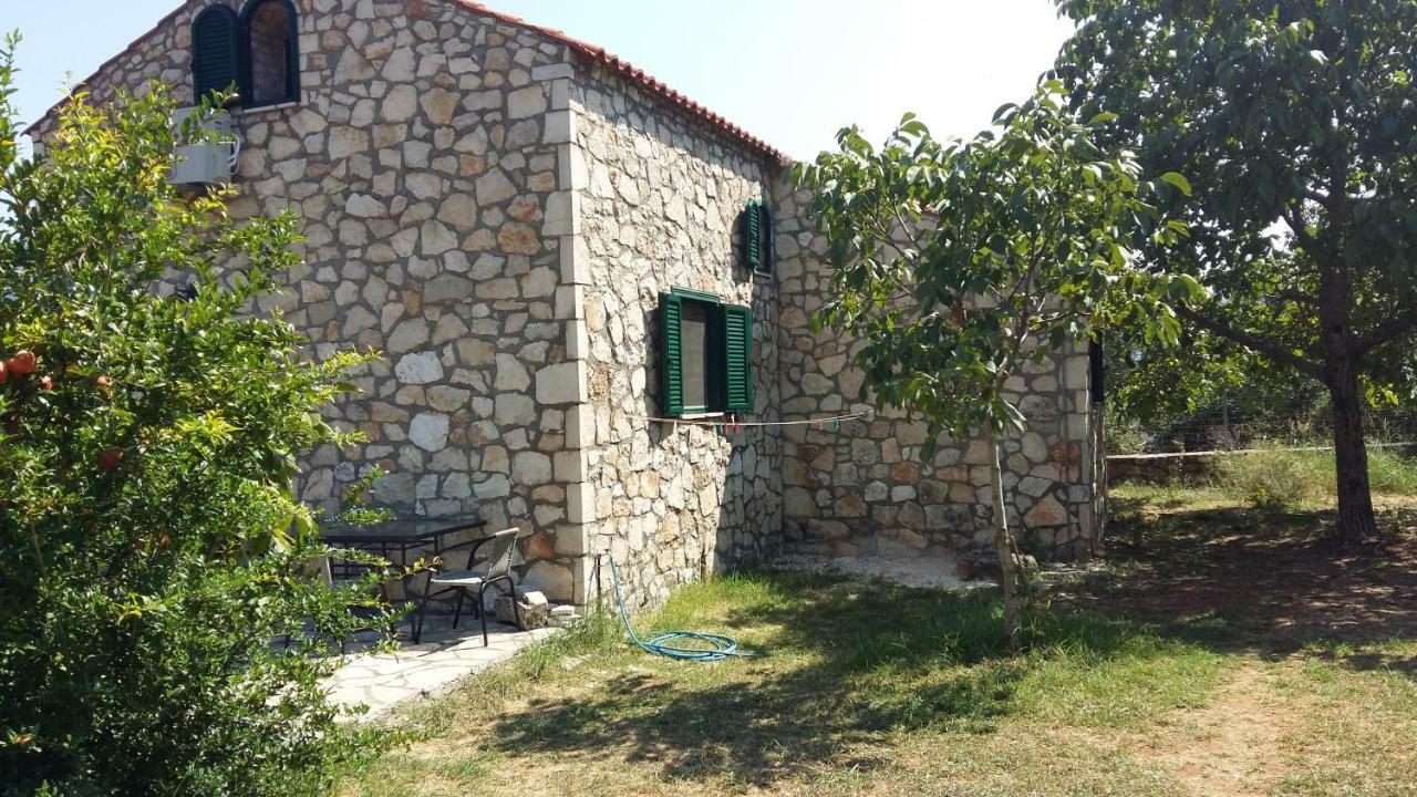 Villa The Stone House-Zacharatos Nikolaos Pouláta Esterno foto