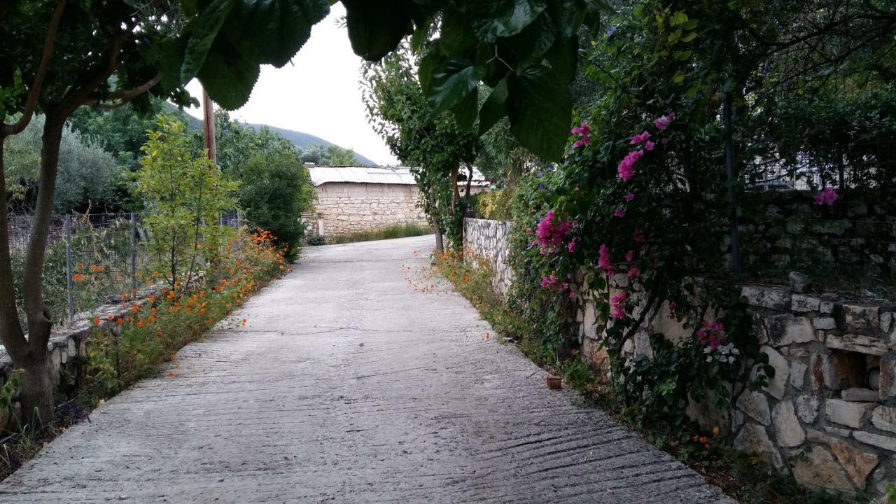 Villa The Stone House-Zacharatos Nikolaos Pouláta Esterno foto