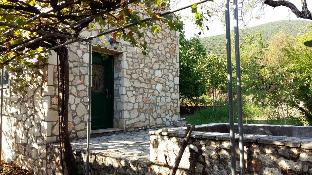 Villa The Stone House-Zacharatos Nikolaos Pouláta Esterno foto