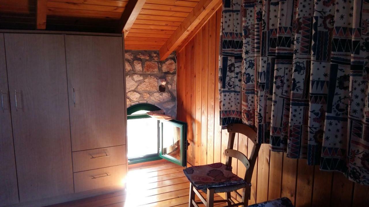 Villa The Stone House-Zacharatos Nikolaos Pouláta Esterno foto